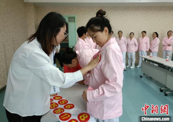 万向娱乐注册：宁夏开展全国孤残儿童护理员高级技师、技师职业技能等级认定工作